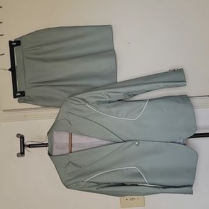 Cute 2-Piece Business Suit (size M)